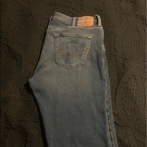 Hollister men’s jeans